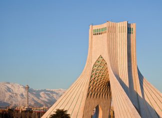 Conférence “L’Iran sans foi ni loi? L’arrière-cour historique de la liberté en Iran”
